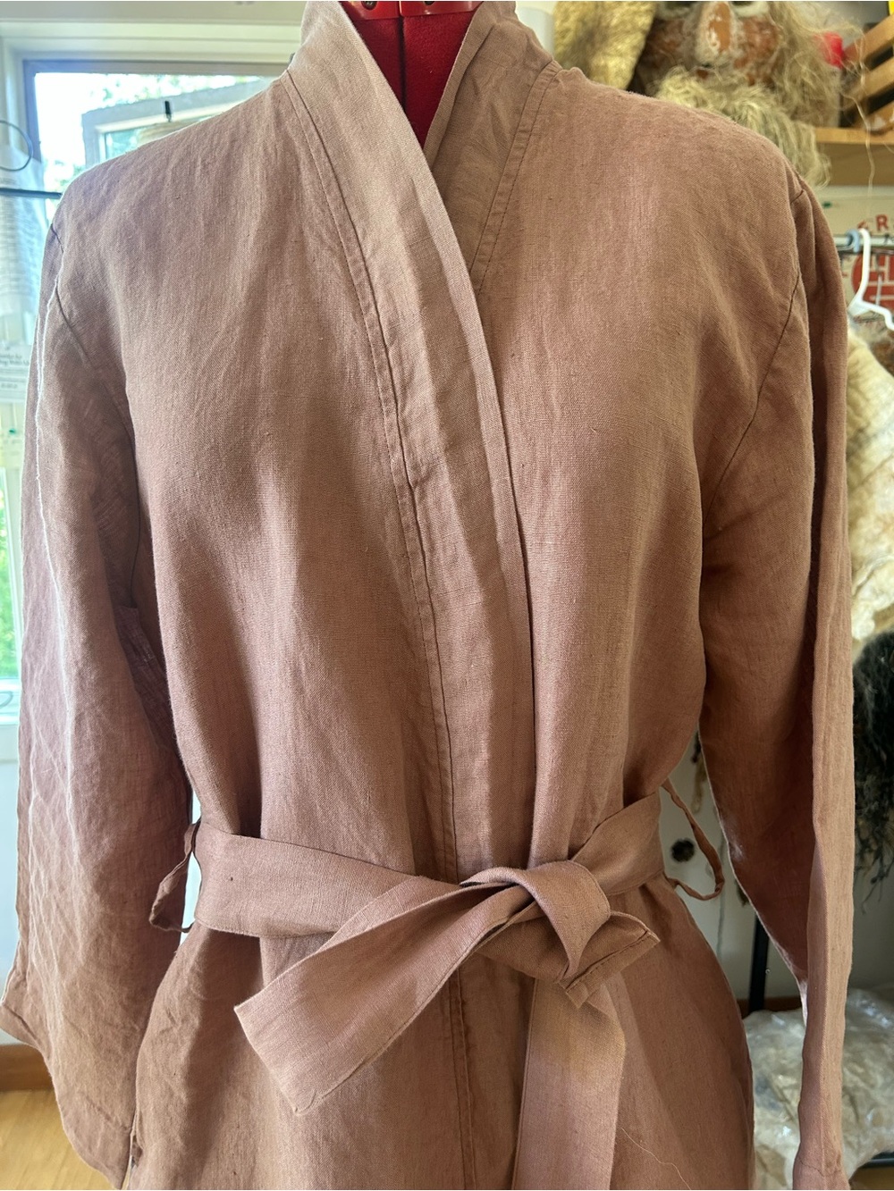 Parachute 100% linen Lightweight robe in Dusty Rose - Picture 2 of 5